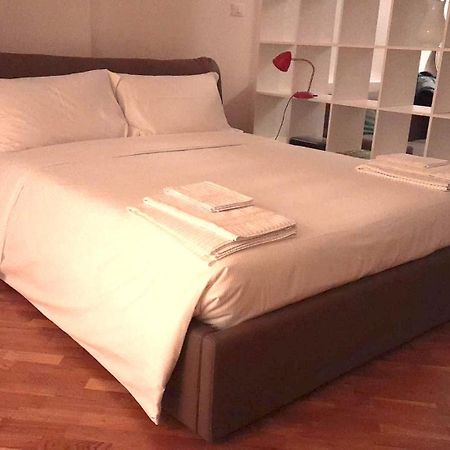 Loft Del Pratello Lägenhet Bologna Exteriör bild