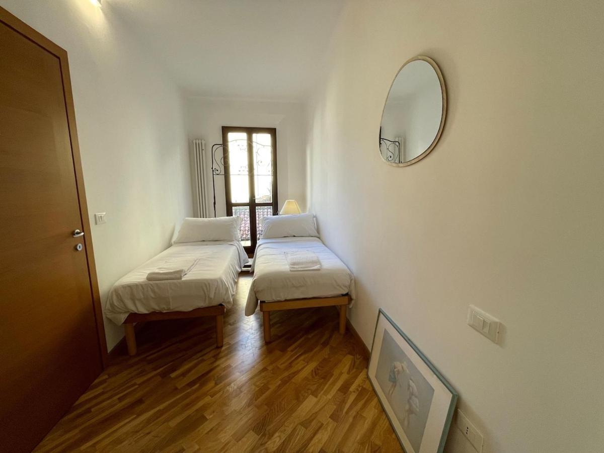 Loft Del Pratello Lägenhet Bologna Exteriör bild
